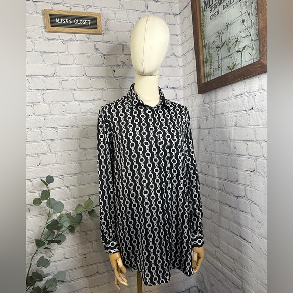 Zara Satin Chain Button Down tunic blouse - Picture 2 of 7